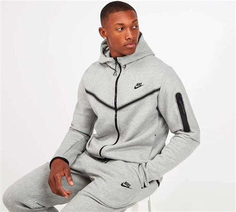 nike tech tracksuit